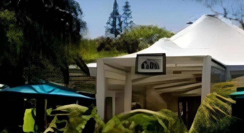 Governors Lodge Burnt Pine Exterior photo