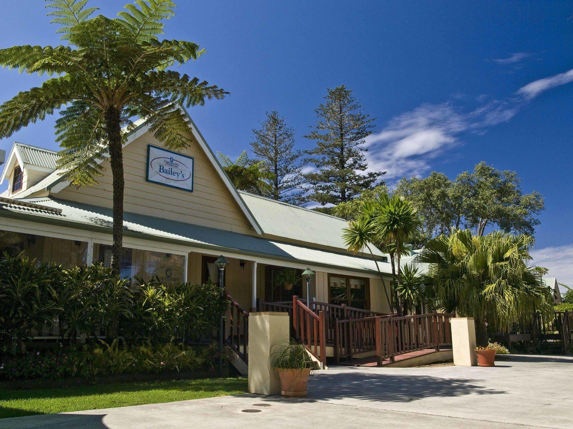 Governors Lodge Burnt Pine Exterior photo